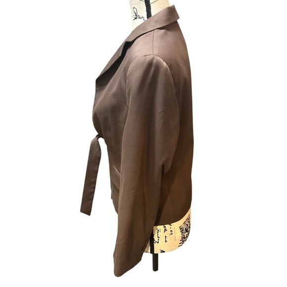 BCBGMaxAzria Cropped Open Tie Front Blazer Copper Brown Sz Medium - Picture 4 of 15